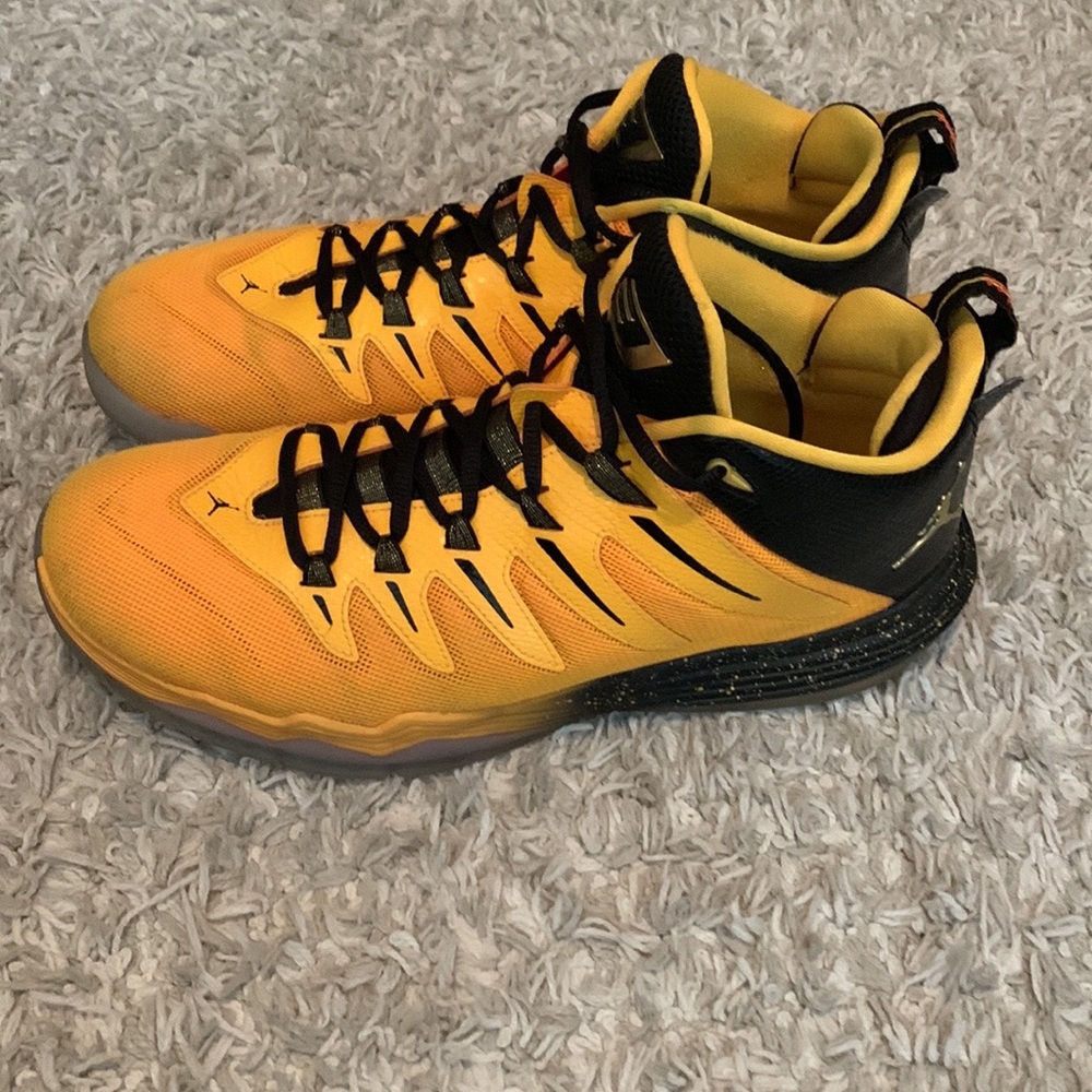 Used CP3 IX Yellow Dragon shoes
